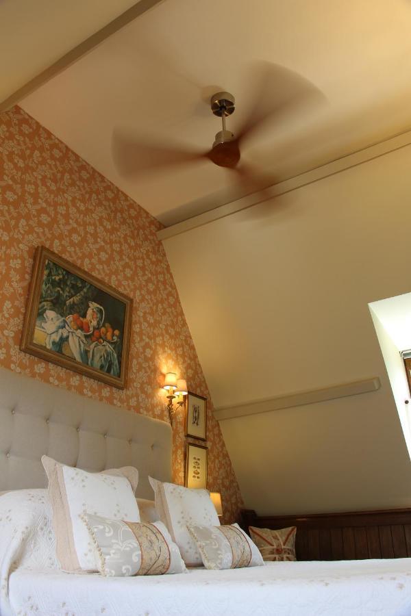 La Metairie Des Songes Bed & Breakfast Gourdon-en-quercy Exterior photo